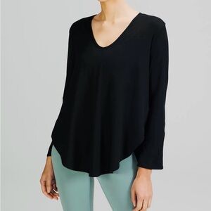 Lululemon Athletica V-Neck Black Long Sleeve Tee
